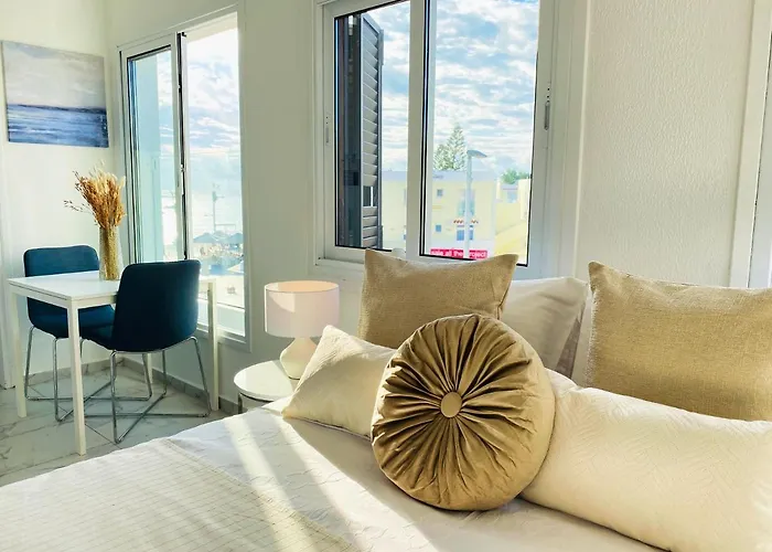 Phaedrus Living : Luxury Flat Lighthouse 75 *